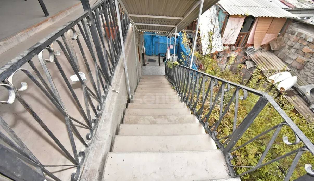 6 Սենյականոց Սեփական Տուն, 160քմ, Նորմալ Վիճակում, Ավտոտնակով