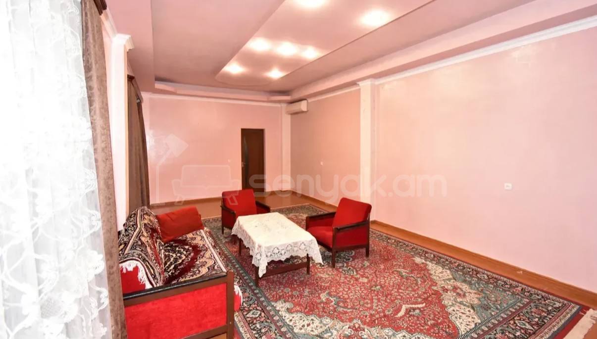 6 Սենյականոց Սեփական Տուն, 160քմ, Նորմալ Վիճակում, Ավտոտնակով