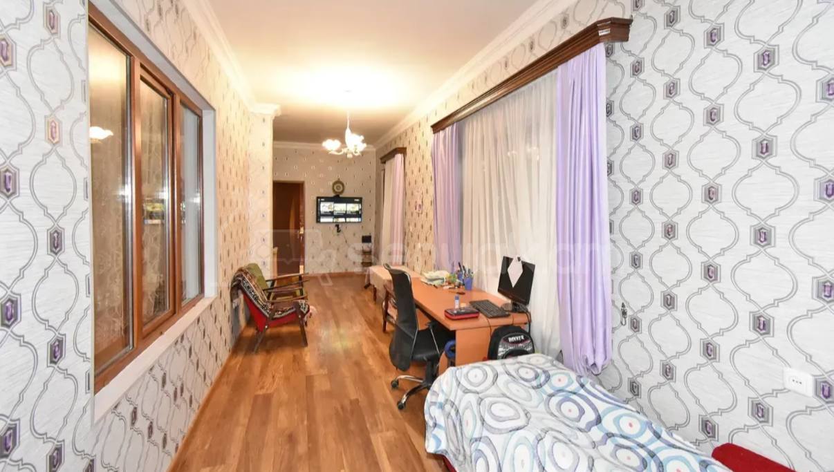 6 Սենյականոց Սեփական Տուն, 160քմ, Նորմալ Վիճակում, Ավտոտնակով
