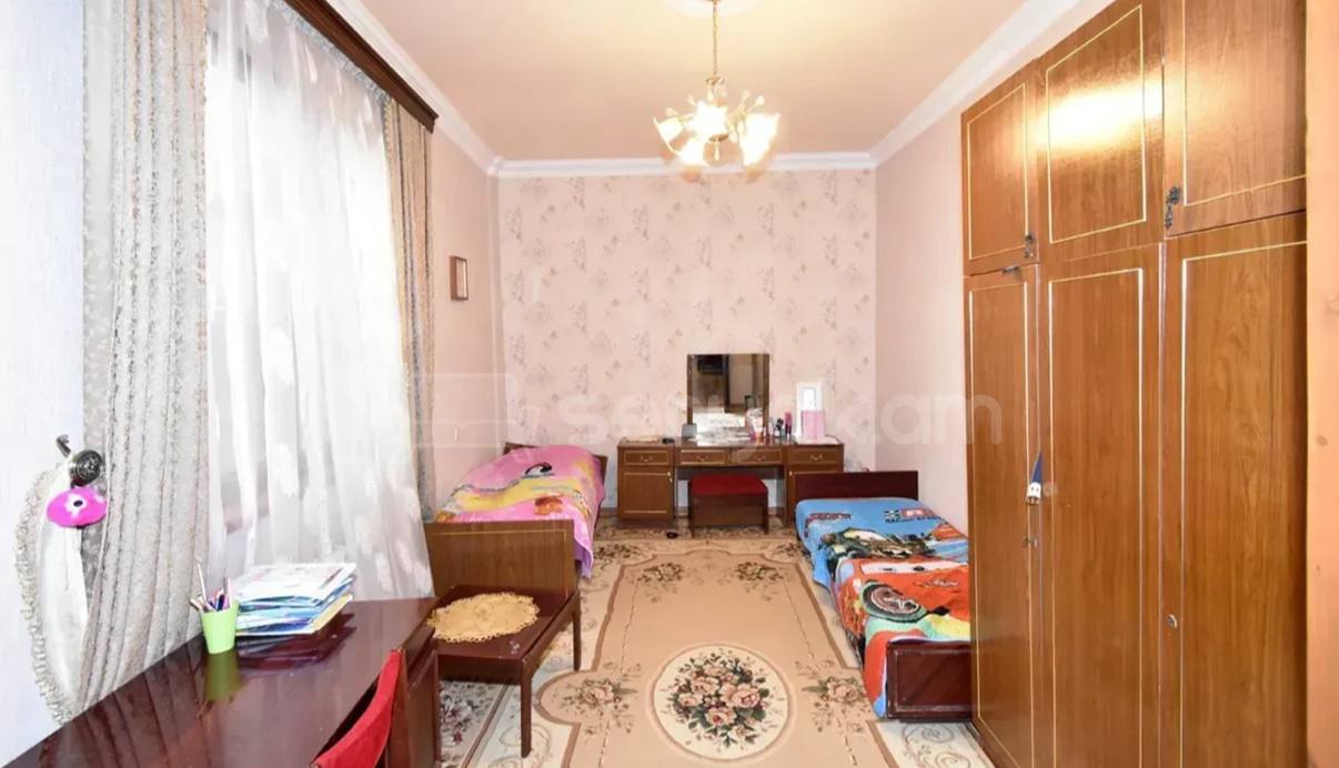 6 Սենյականոց Սեփական Տուն, 160քմ, Նորմալ Վիճակում, Ավտոտնակով