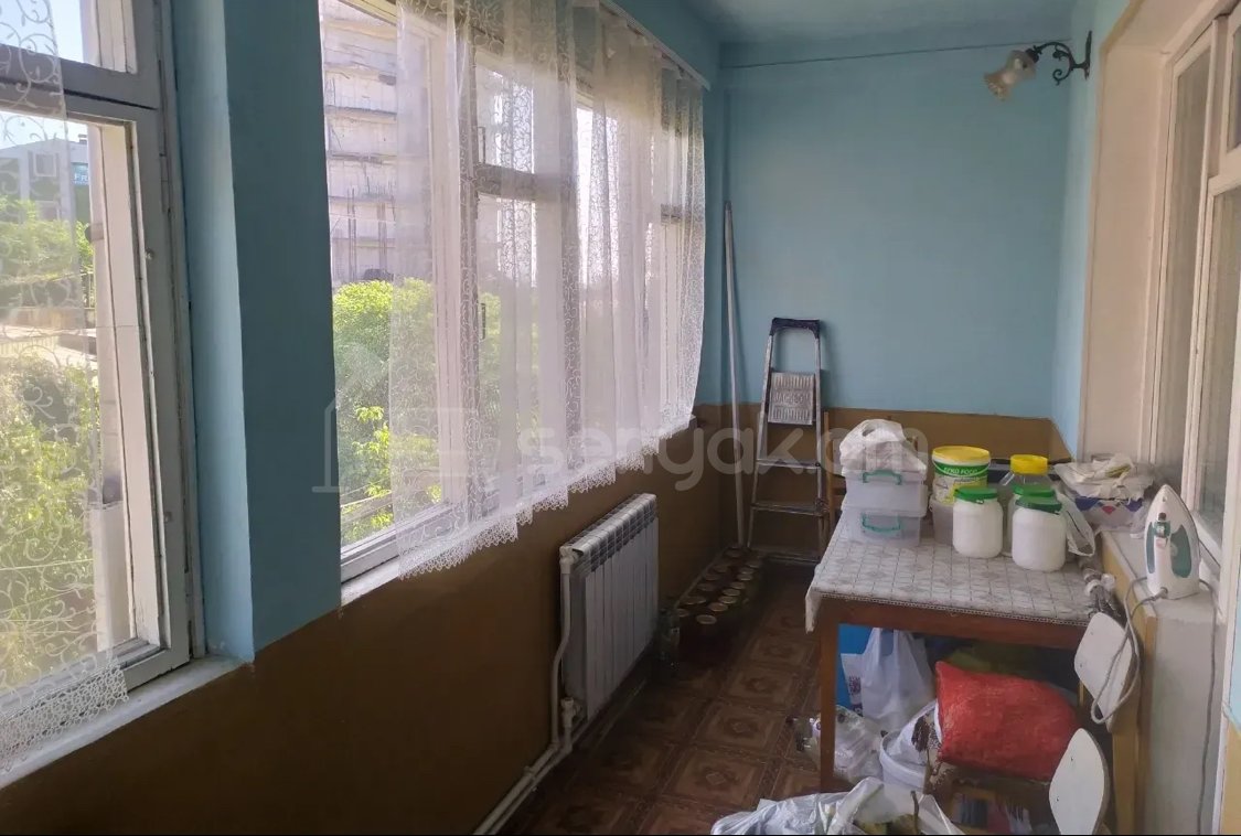 3 Սենյականոց Բնակարան Քարե Շենքում, 92քմ, 5/5 հարկ, Պետական Վիճակում