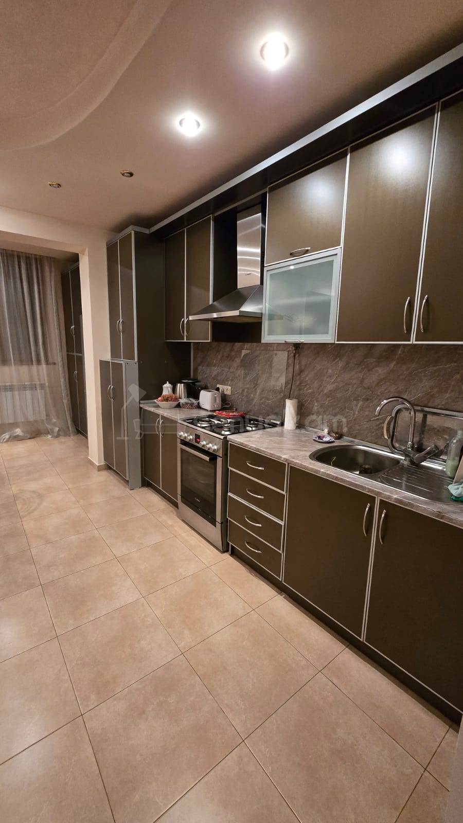 2 Սենյականոց Բնակարան, 55քմ, 7/10 հարկ, Կապիտալ Վերանորոգված, Կահավորված, Արևկող