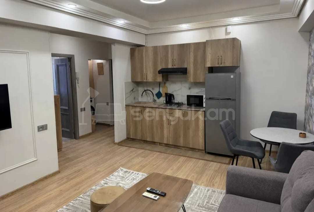 2 Սենյականոց Բնակարան, 50քմ, 6/10 հարկ, Կապիտալ Վերանորոգված, Կահավորված, Արևկող