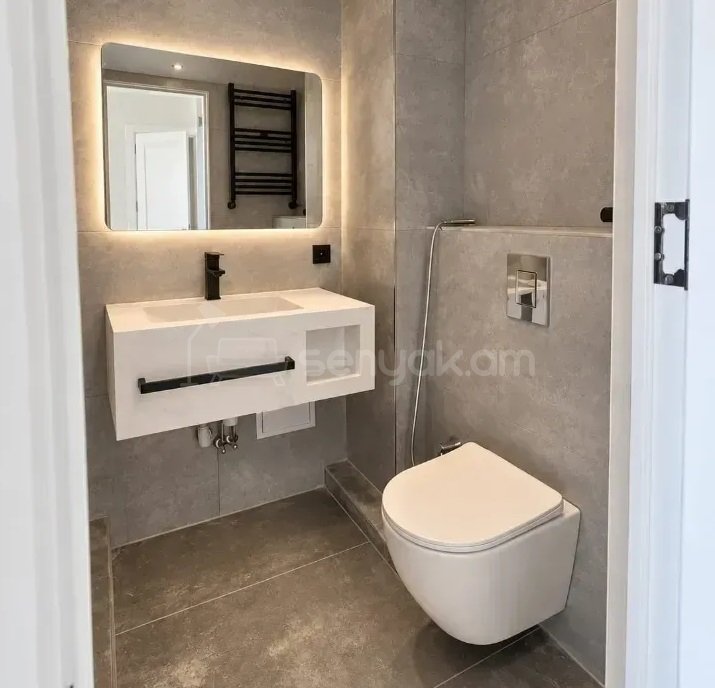 2 Սենյականոց Բնակարան, 43քմ, 4/9 հարկ, Կապիտալ Վերանորոգված