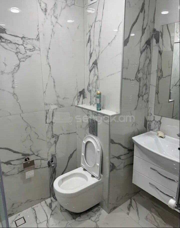 2 Սենյականոց Բնակարան Նորակառույցում, 70քմ, 7/12 հարկ, Կապիտալ Վերանորոգված, Կահավորված, Արևկող