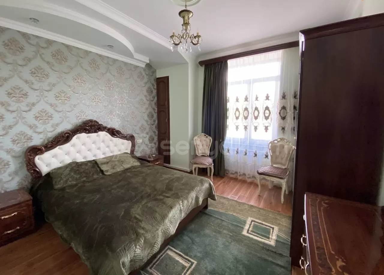 3 Սենյականոց Բնակարան Քարե Շենքում, 80քմ, 2/5 հարկ, Կապիտալ Վերանորոգված