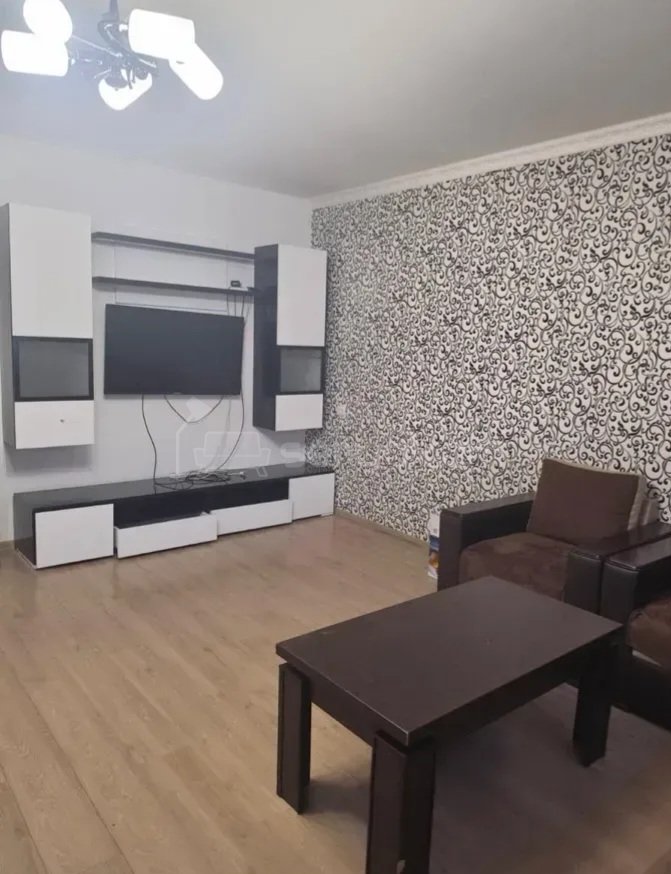 3 Սենյականոց Բնակարան Քարե Շենքում, 91քմ, 2/4 հարկ, Կապիտալ Վերանորոգված, Կահավորված