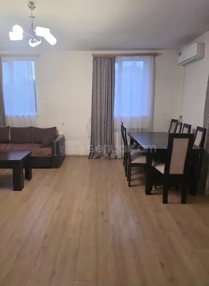 3 Սենյականոց Բնակարան Քարե Շենքում, 91քմ, 2/4 հարկ, Կապիտալ Վերանորոգված, Կահավորված