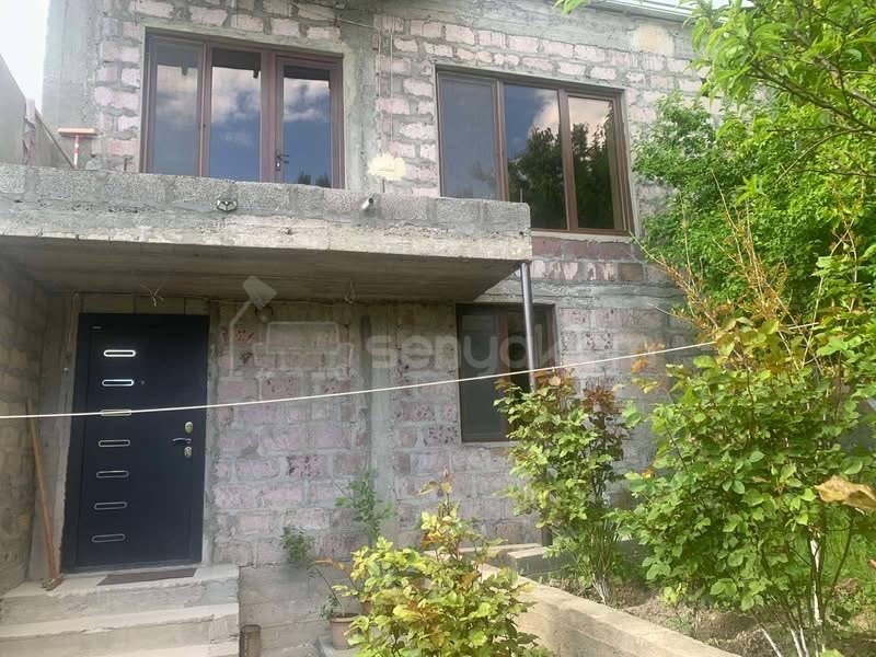 4 Սենյականոց Սեփական Տուն, 260քմ, Նորմալ Վիճակում