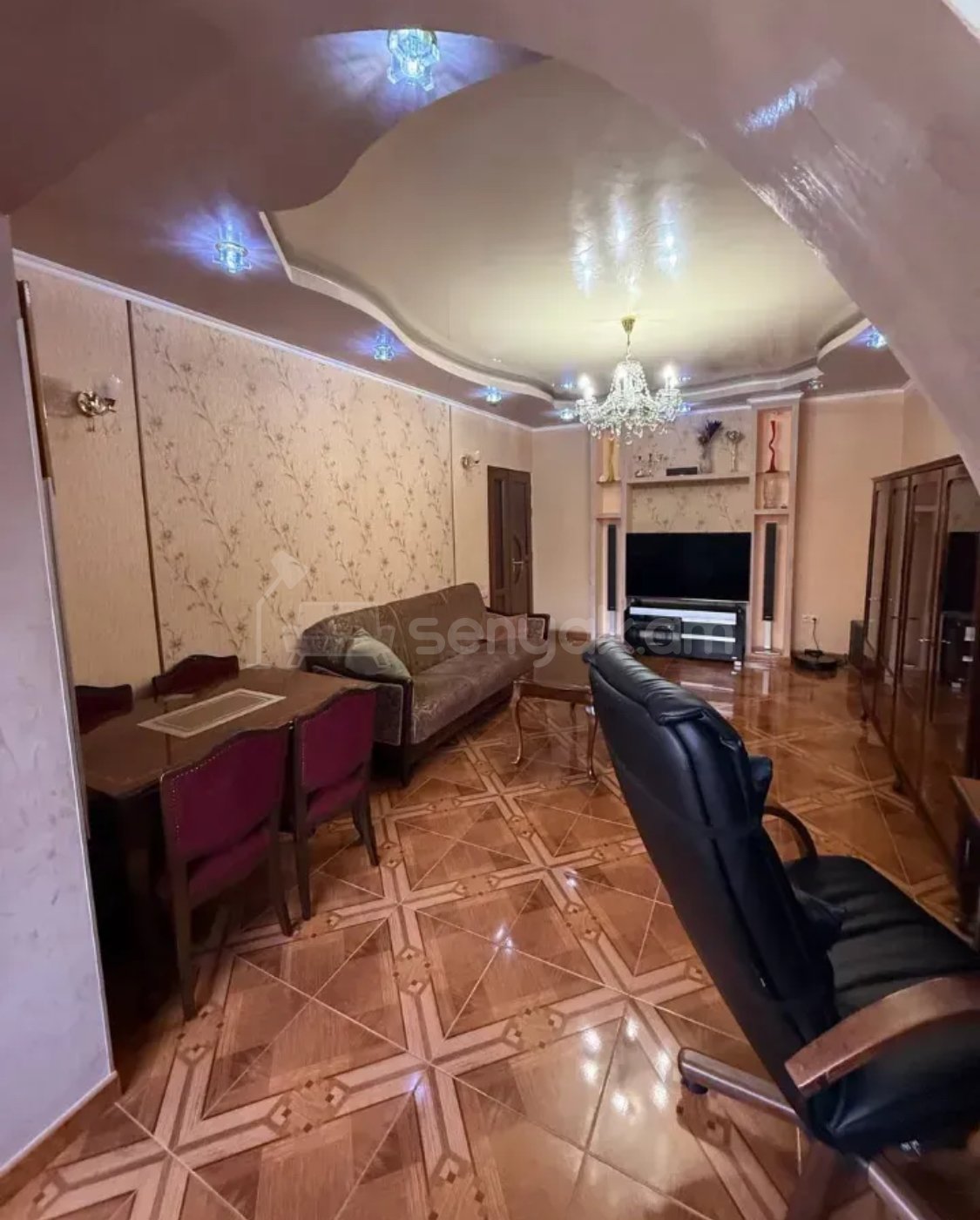 2 Սենյականոց Բնակարան, 80քմ, 2/9 հարկ, Կապիտալ Վերանորոգված, Կահավորված, Արևկող