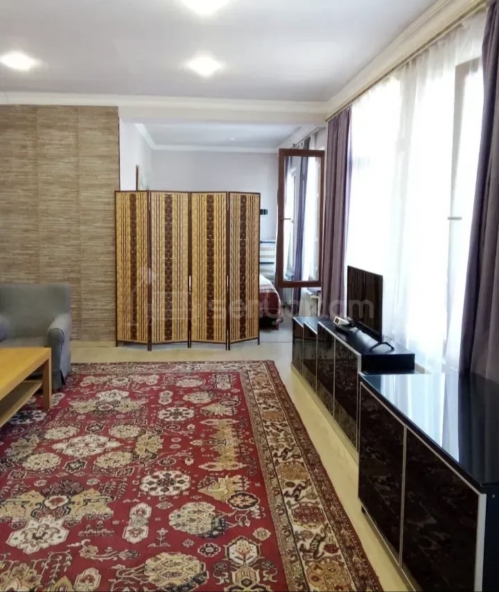 2 Սենյականոց Բնակարան Քարե Շենքում, 56քմ, 2/2 հարկ, Կապիտալ Վերանորոգված, Կահավորված