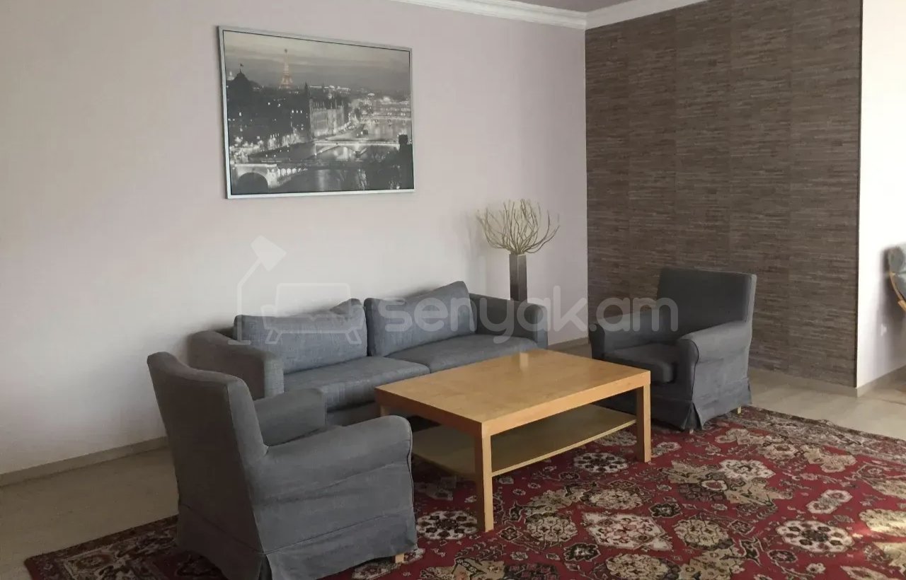 2 Սենյականոց Բնակարան Քարե Շենքում, 56քմ, 2/2 հարկ, Կապիտալ Վերանորոգված, Կահավորված
