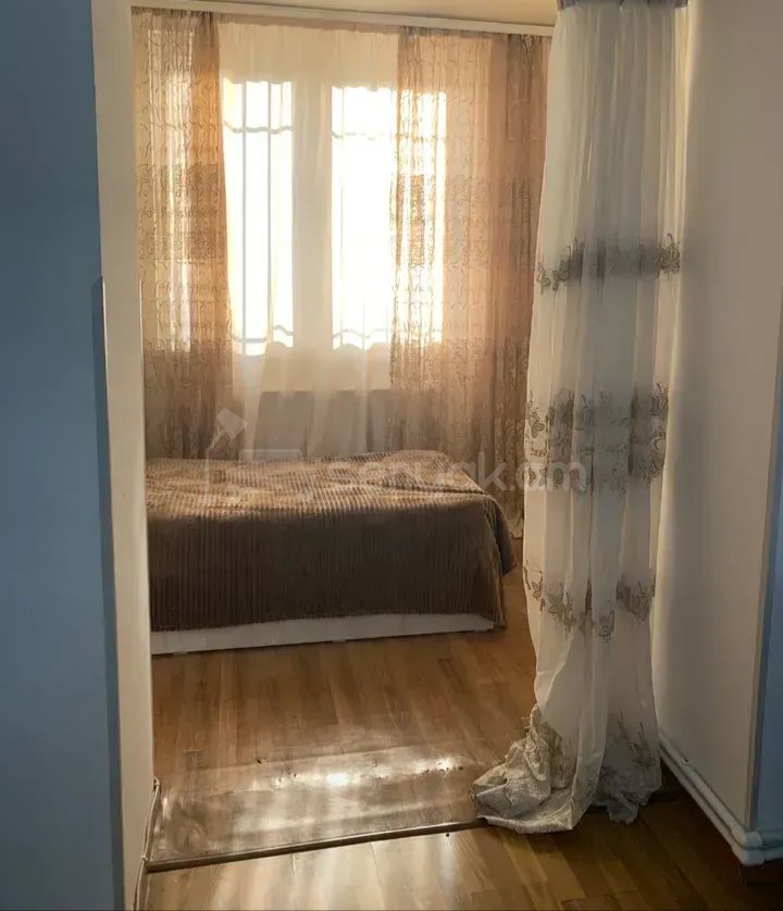 3 Սենյականոց Բնակարան Քարե Շենքում, 80քմ, 2/5 հարկ, Կապիտալ Վերանորոգված, Կահավորված, Արևկող