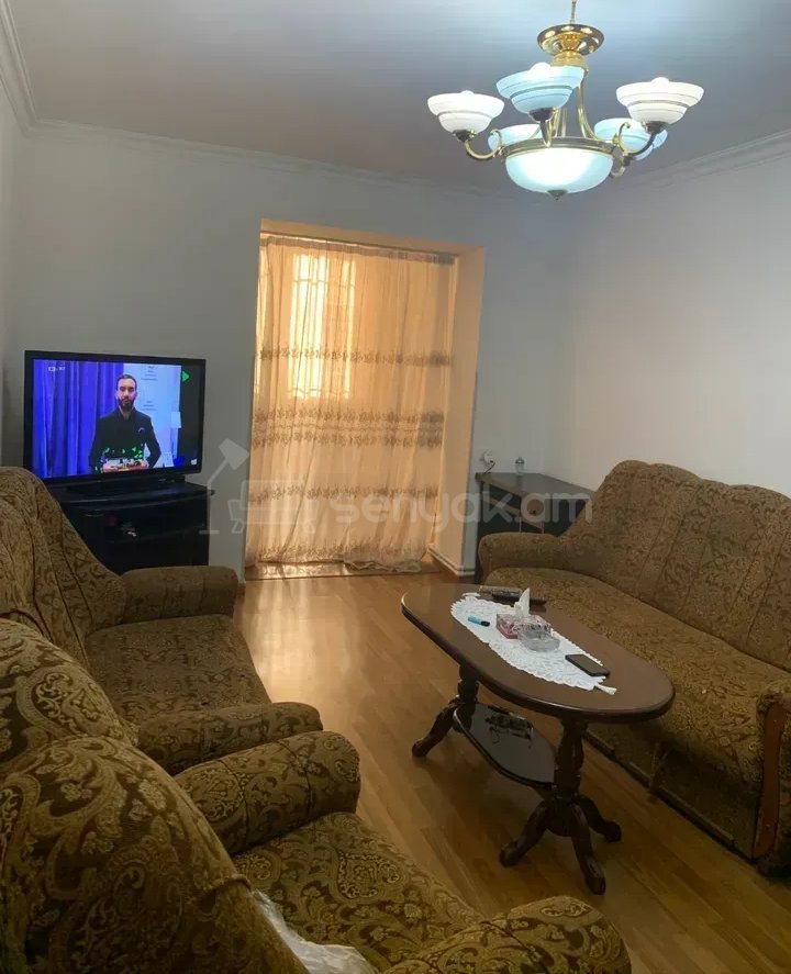 3 Սենյականոց Բնակարան Քարե Շենքում, 80քմ, 2/5 հարկ, Կապիտալ Վերանորոգված, Կահավորված, Արևկող