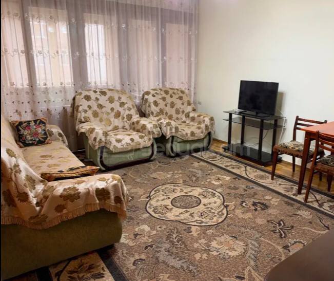 3 Սենյականոց Բնակարան Քարե Շենքում, 90քմ, 4/5 հարկ, Կոսմետիկ Վերանորոգված, Կահավորված