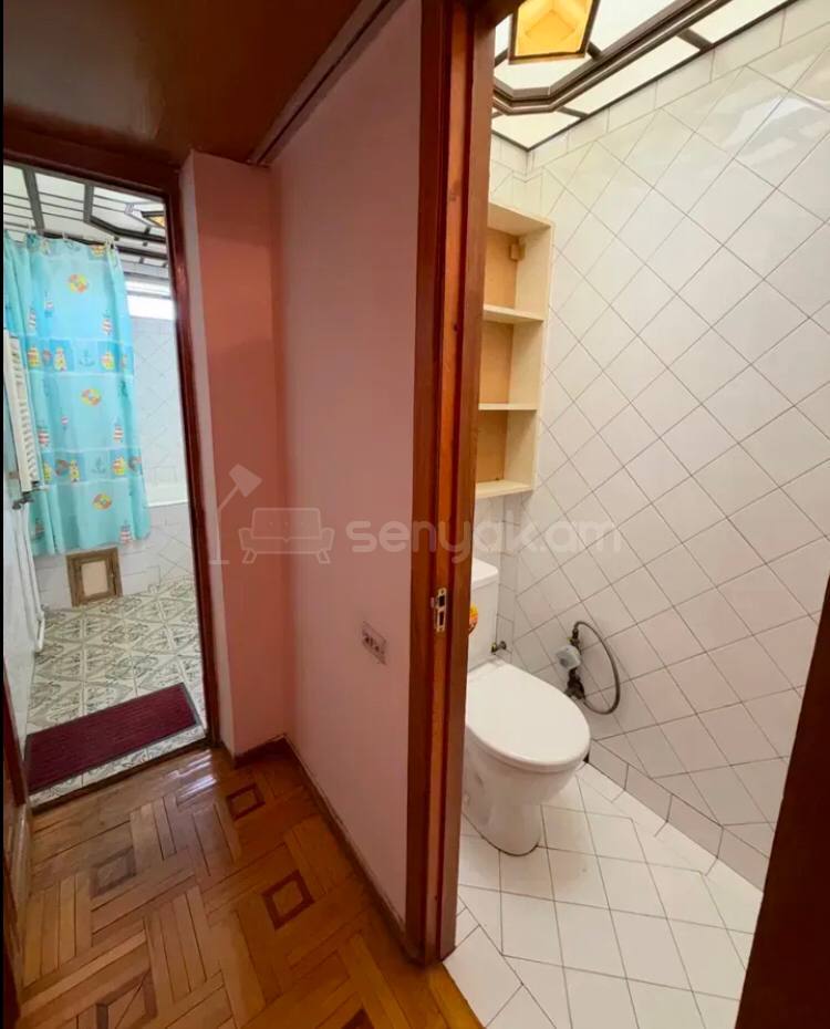 3 Սենյականոց Բնակարան Քարե Շենքում, 90քմ, 4/5 հարկ, Կոսմետիկ Վերանորոգված, Կահավորված