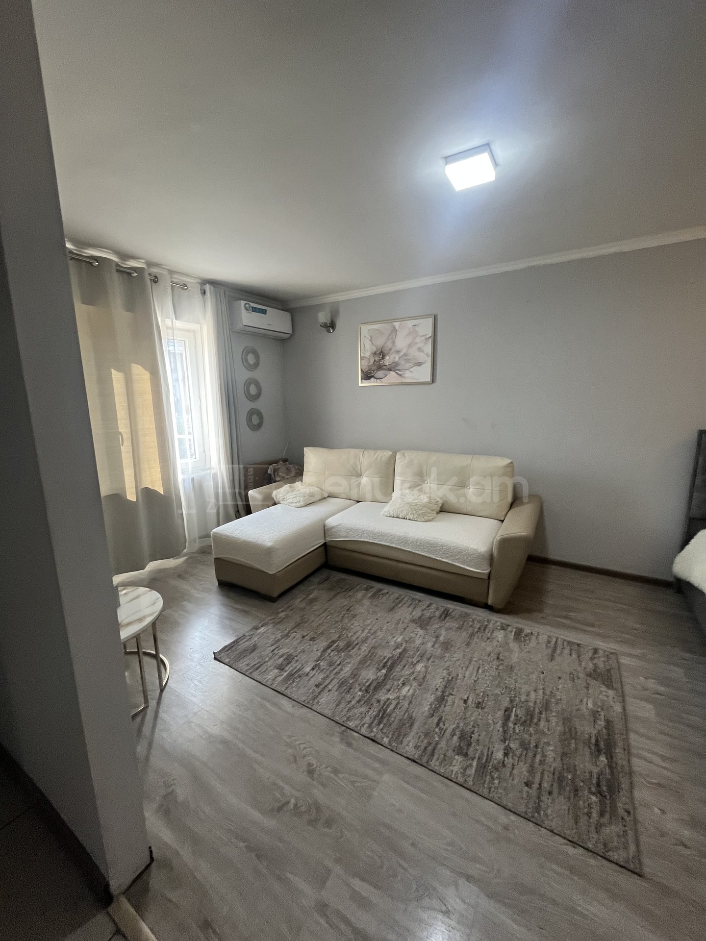 1 Սենյականոց Բնակարան, 45քմ, 4/5 հարկ, Դիզայներական Վերանորոգված
