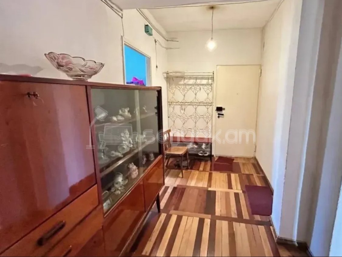 3 Սենյականոց Բնակարան, 79քմ, 8/9 հարկ, Պետական Վիճակում