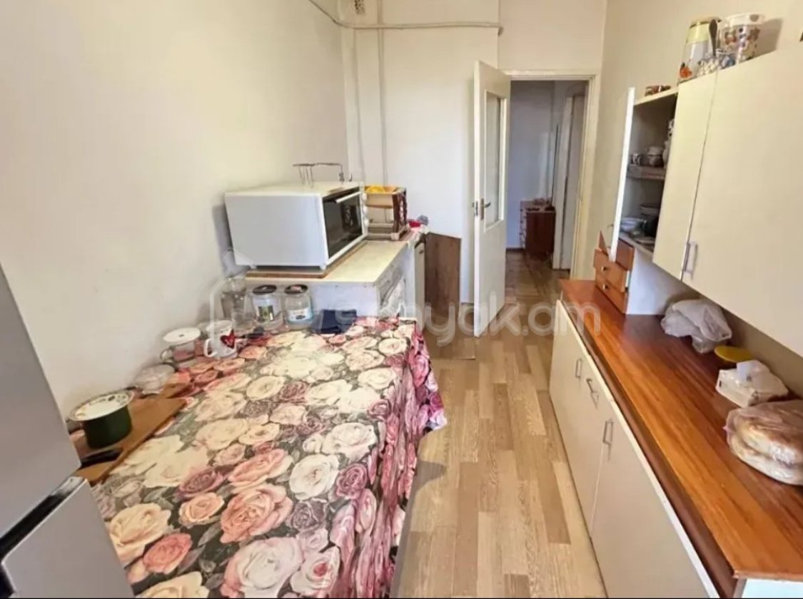 3 Սենյականոց Բնակարան, 79քմ, 8/9 հարկ, Պետական Վիճակում