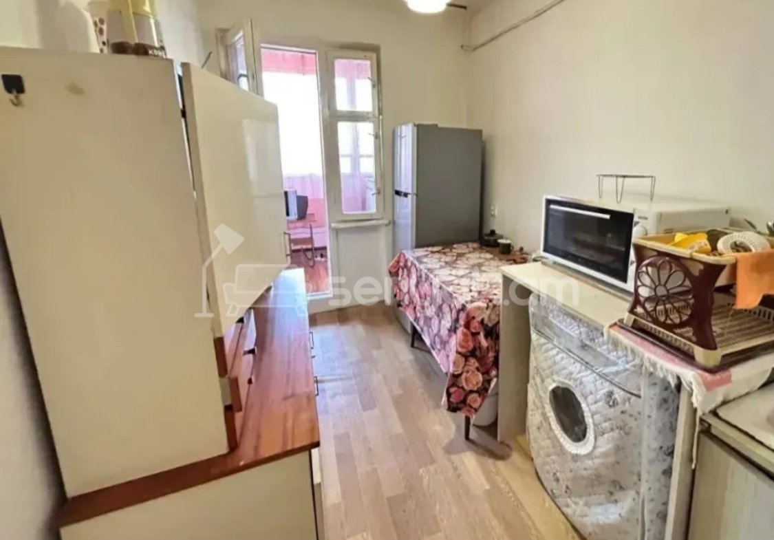3 Սենյականոց Բնակարան, 79քմ, 8/9 հարկ, Պետական Վիճակում