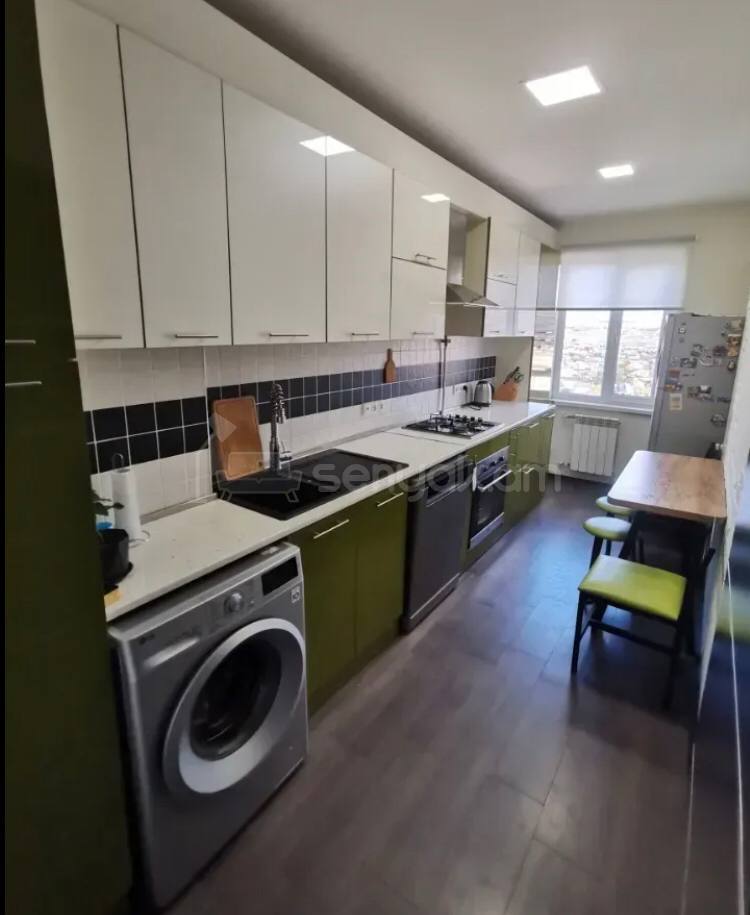3 Սենյականոց Բնակարան, 76քմ, 8/9 հարկ, Կոսմետիկ Վերանորոգված, Կահավորված