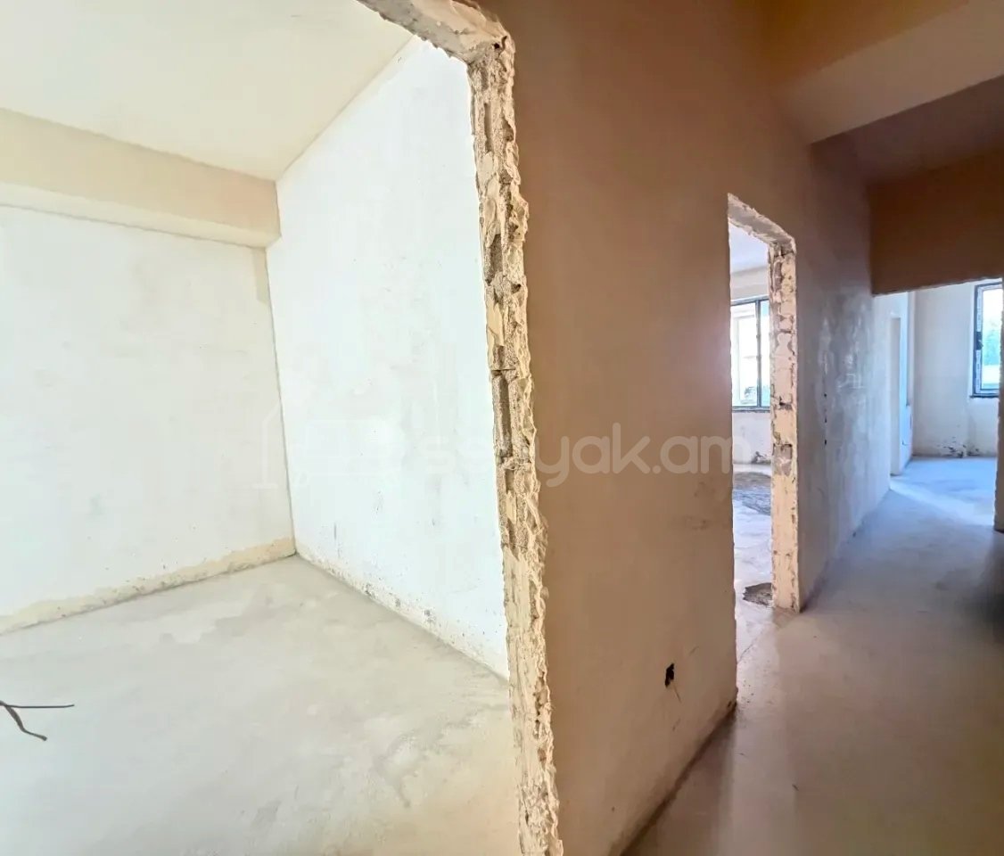 4 Սենյականոց Բնակարան Նորակառույցում, 112քմ, 16/16 հարկ, Զրոյական Վիճակում