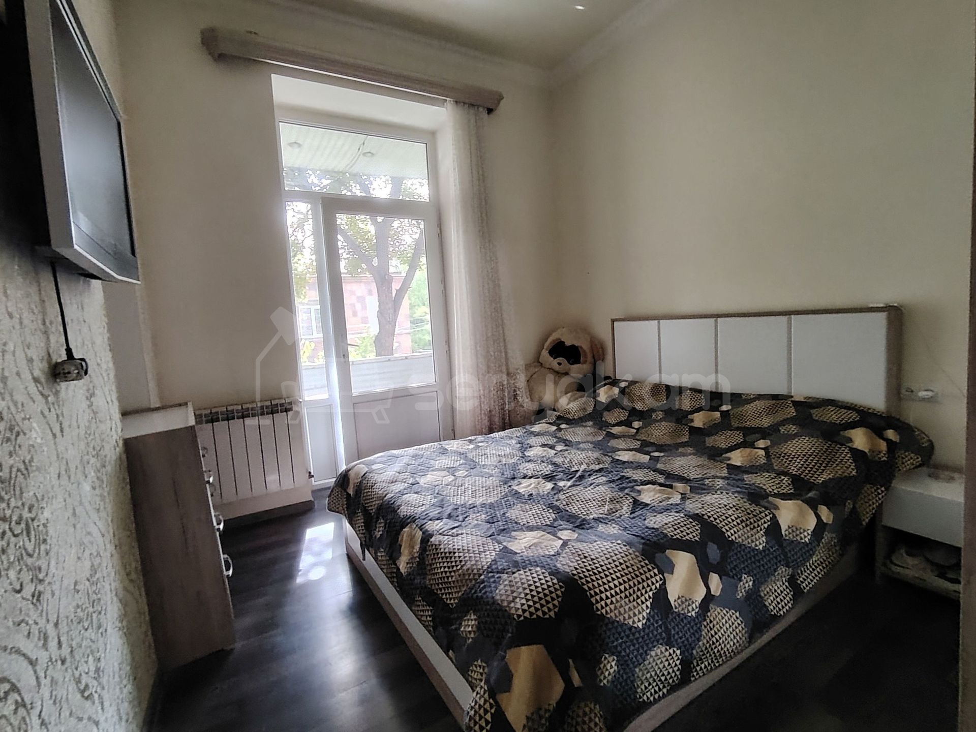 4 Սենյականոց Բնակարան Քարե Շենքում, 87քմ, 2/2 հարկ, Կոսմետիկ Վերանորոգված