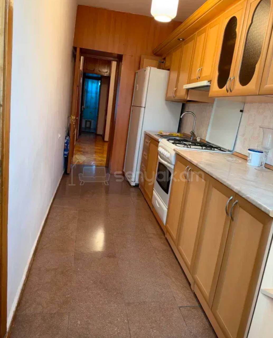 3 Սենյականոց Բնակարան Քարե Շենքում, 90քմ, 4/5 հարկ, Կապիտալ Վերանորոգված, Կահավորված, Արևկող