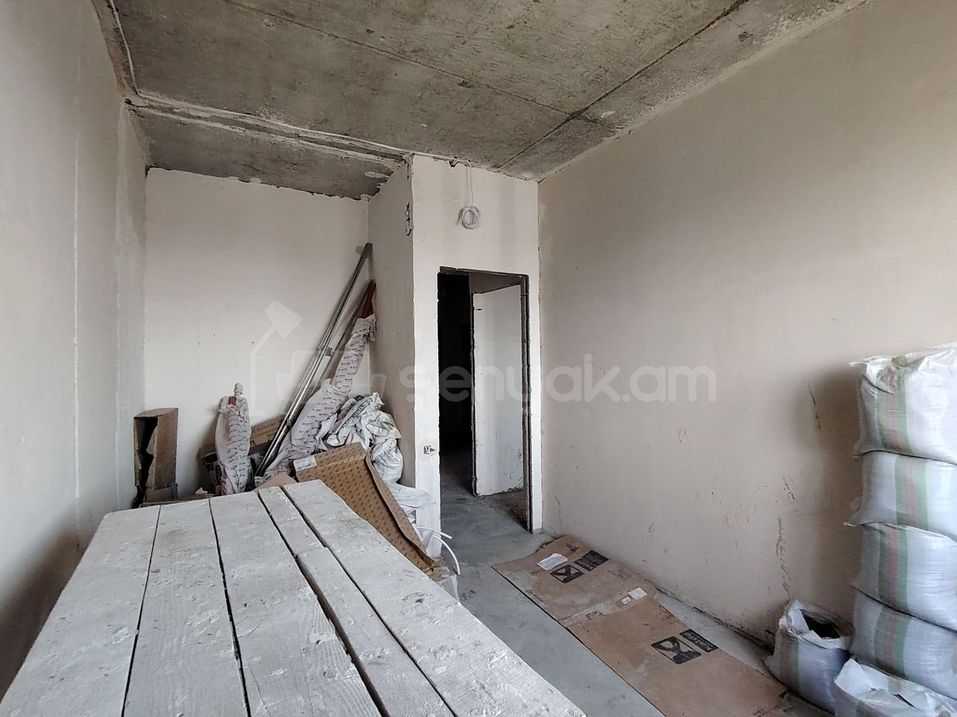 3 Սենյականոց Բնակարան Նորակառույցում, 99քմ, 18/18 հարկ, Զրոյական Վիճակում