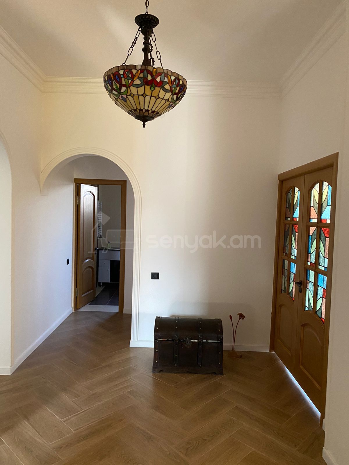 8 Սենյականոց Շքեղ Առանձնատուն, 418քմ, Լողավազանով, Ավտոտնակով