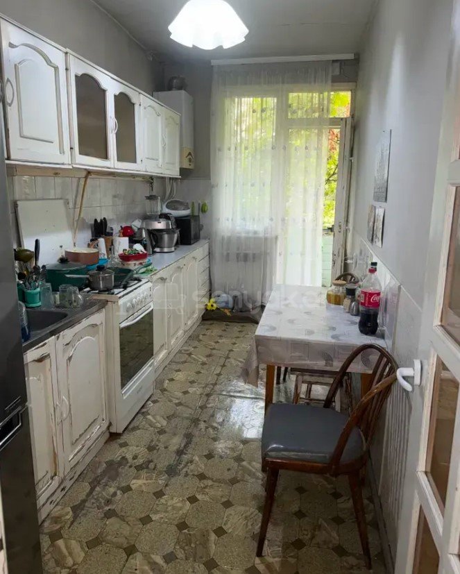 3 Սենյականոց Բնակարան Քարե Շենքում, 95քմ, 2/7 հարկ, Կոսմետիկ Վերանորոգված