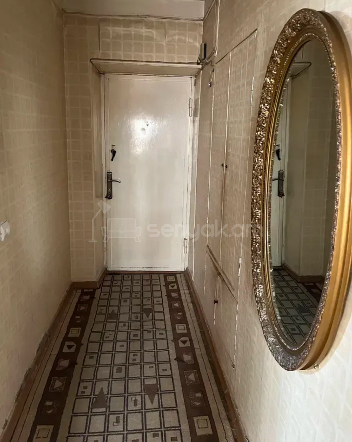3 Սենյականոց Բնակարան Քարե Շենքում, 55քմ, 5/5 հարկ, Նորմալ Վիճակում