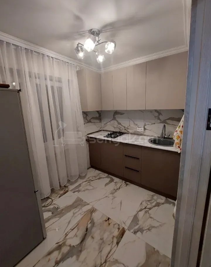 2 Սենյականոց Բնակարան Քարե Շենքում, 38քմ, 3/3 հարկ, Կապիտալ Վերանորոգված