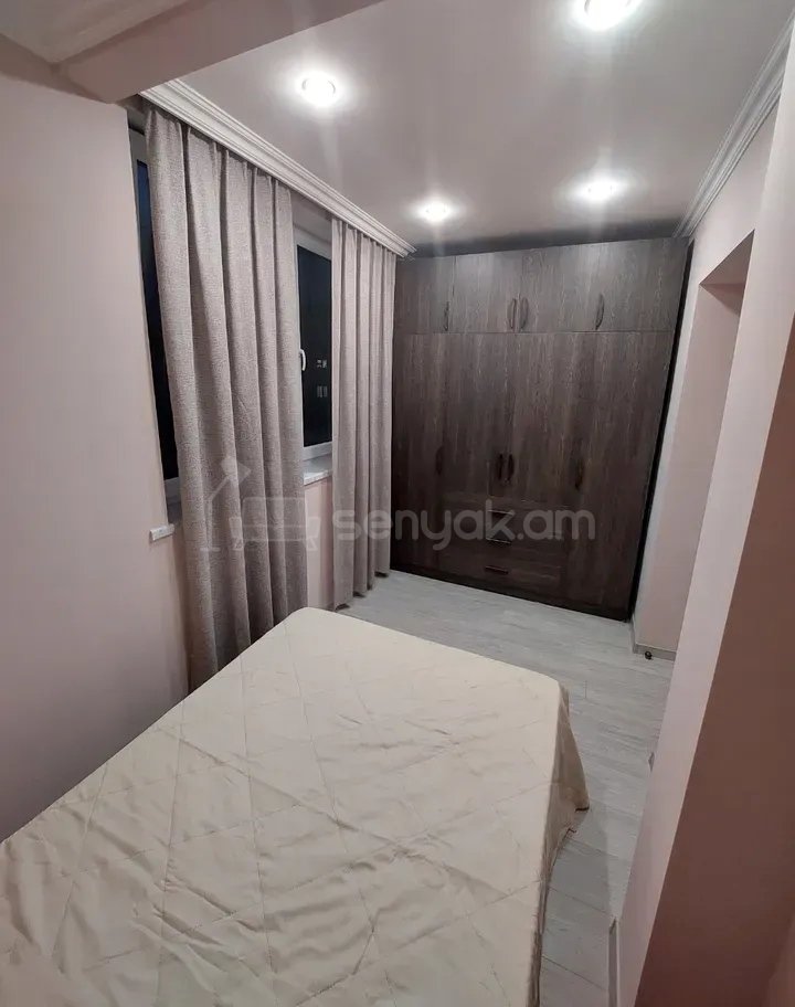 2 Սենյականոց Բնակարան Քարե Շենքում, 38քմ, 3/3 հարկ, Կապիտալ Վերանորոգված