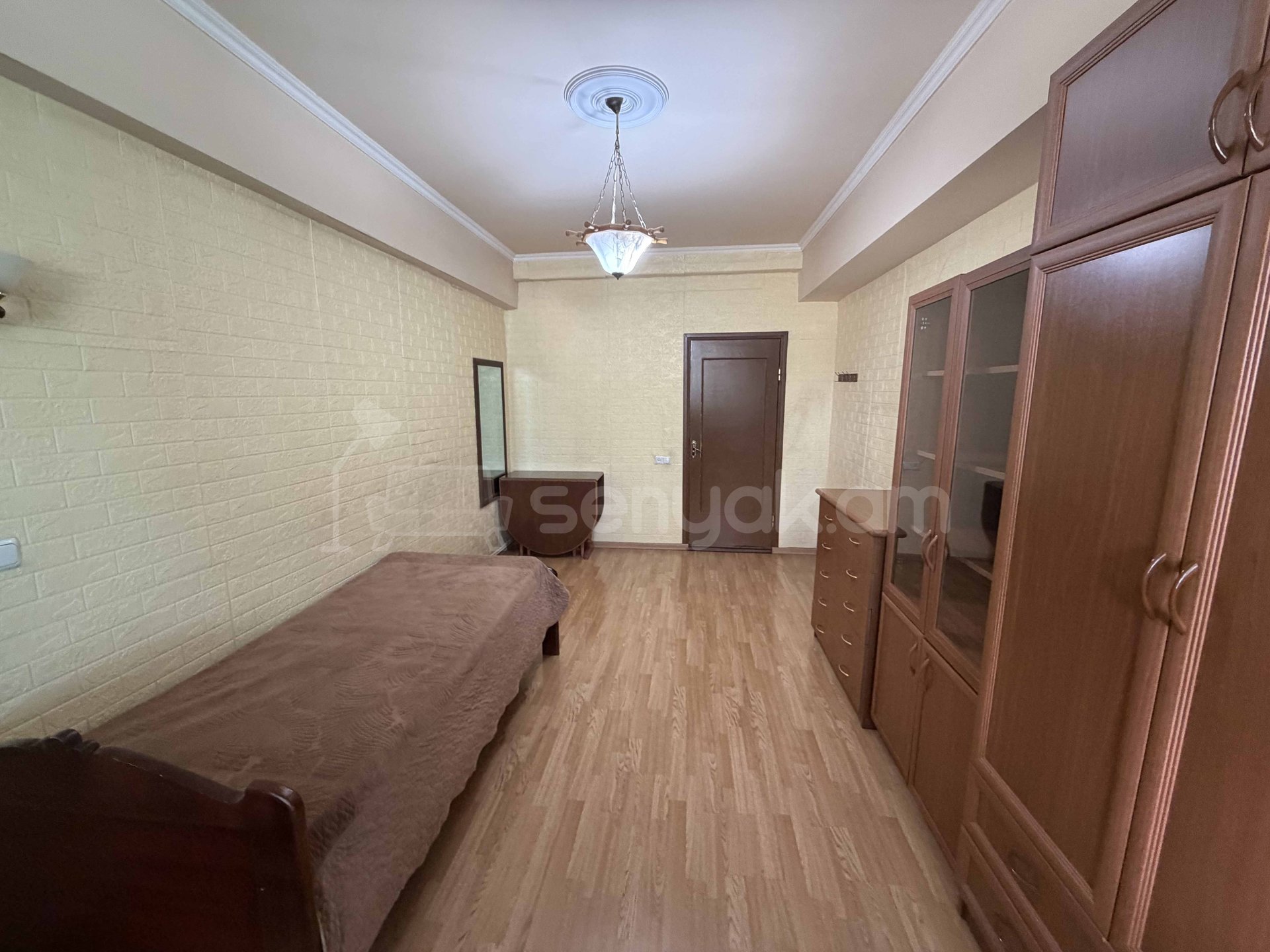 3 Սենյականոց Բնակարան, 95քմ, 2/10 հարկ, Կապիտալ Վերանորոգված, Կահավորված, Արևկող