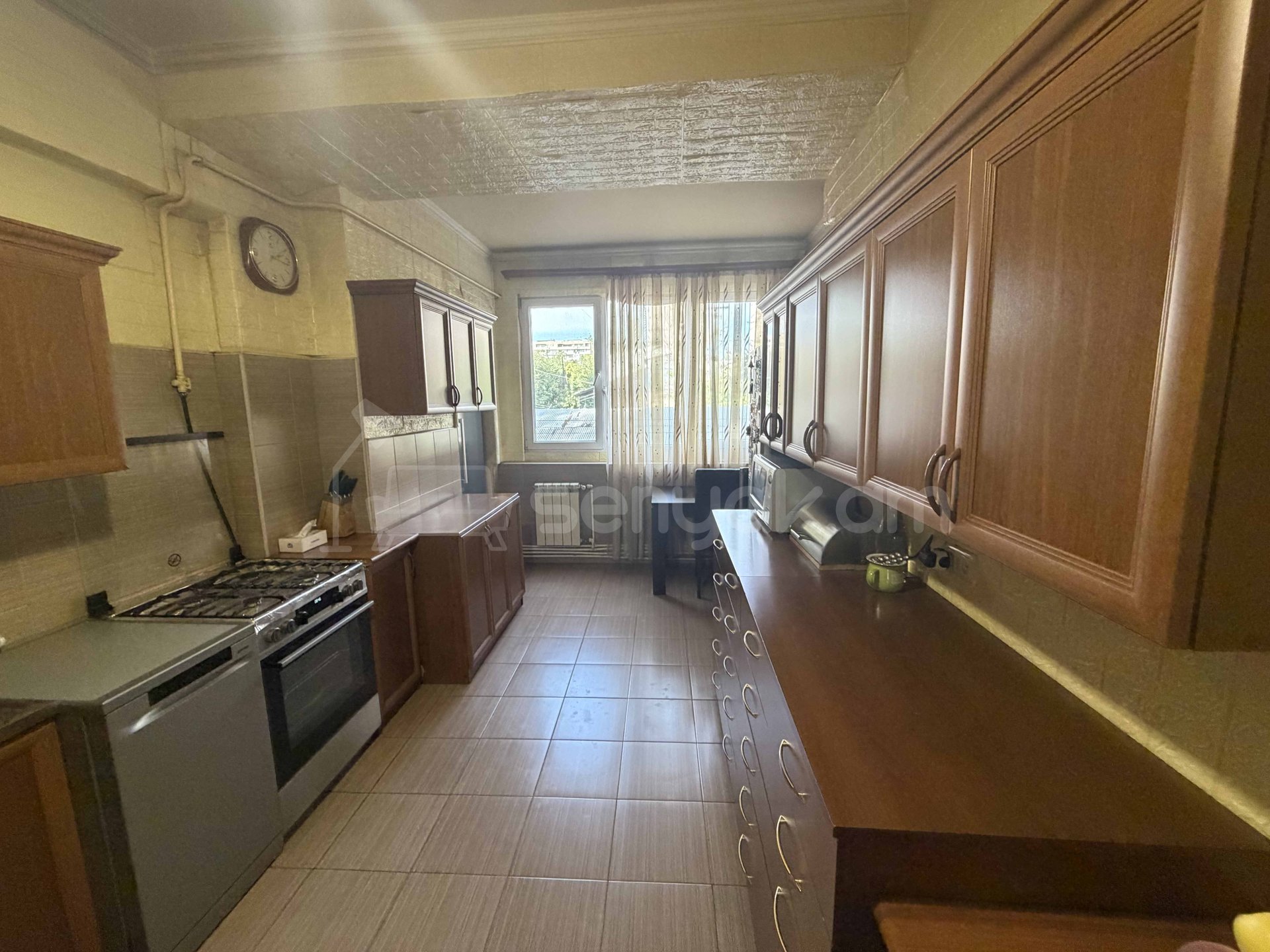 3 Սենյականոց Բնակարան, 95քմ, 2/10 հարկ, Կապիտալ Վերանորոգված, Կահավորված, Արևկող
