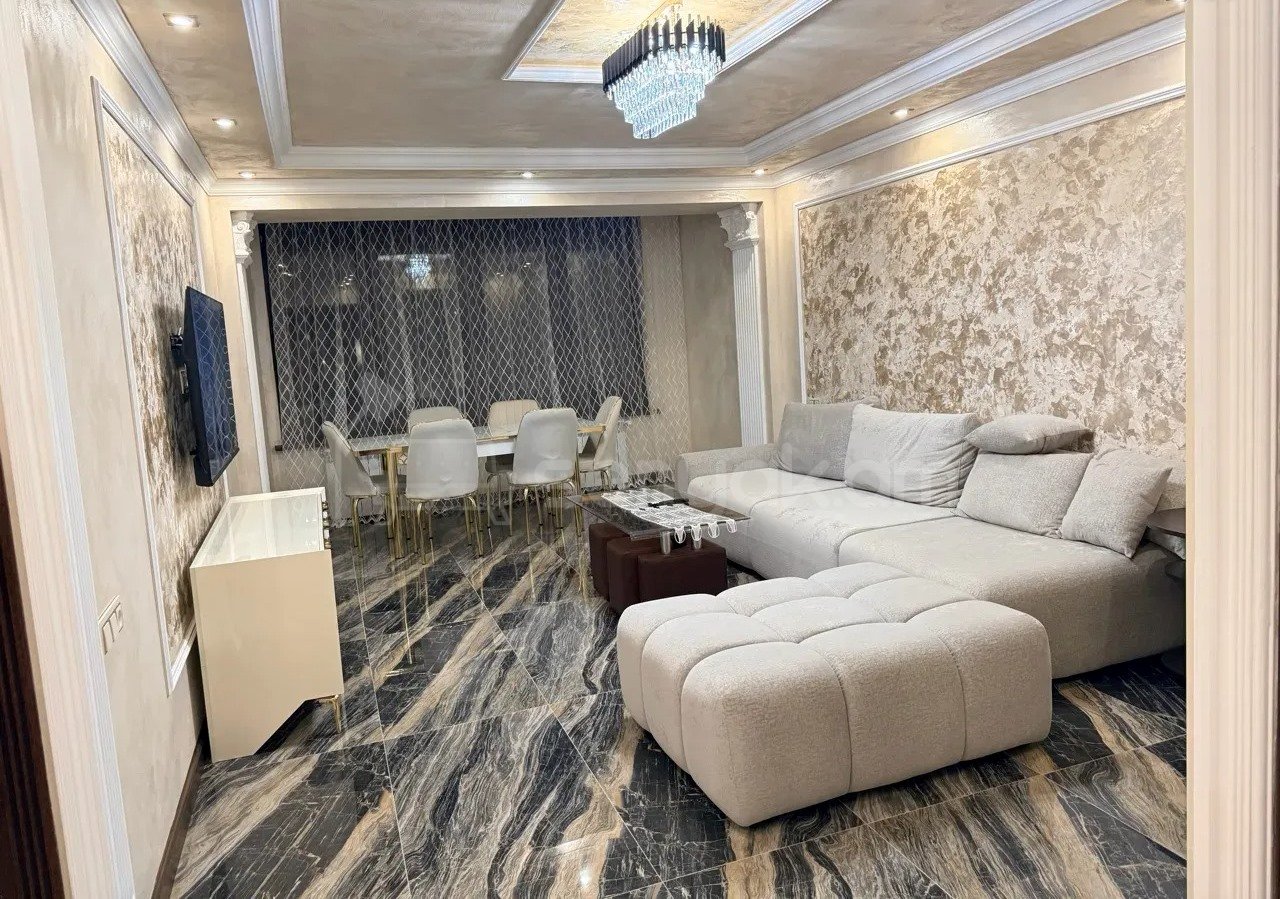 3 Սենյականոց Բնակարան, 86քմ, 9/9 հարկ, Դիզայներական Վերանորոգված, Կահավորված, Արևկող