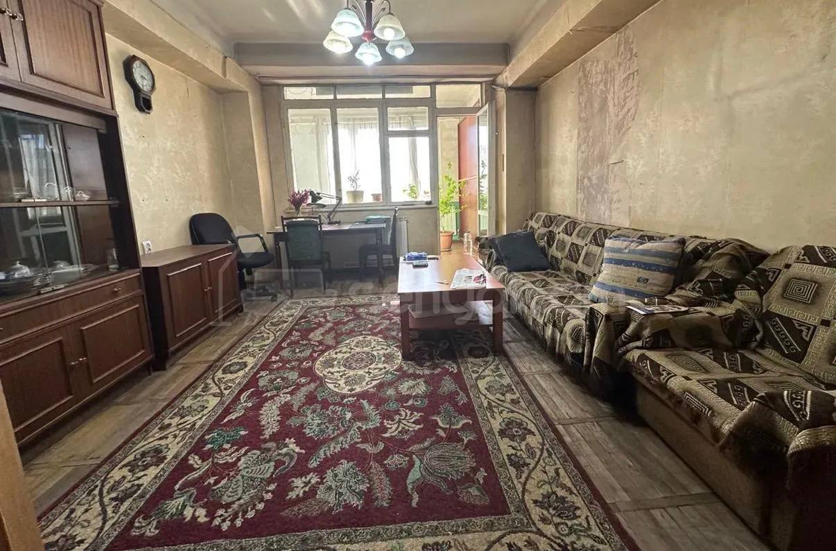 3 Սենյականոց Բնակարան, 90քմ, 8/9 հարկ, Կոսմետիկ Վերանորոգված