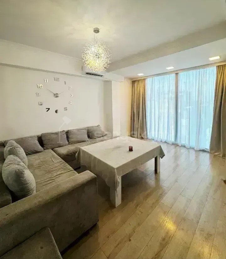3 Սենյականոց Բնակարան, 43քմ, 10/10 հարկ, Կապիտալ Վերանորոգված