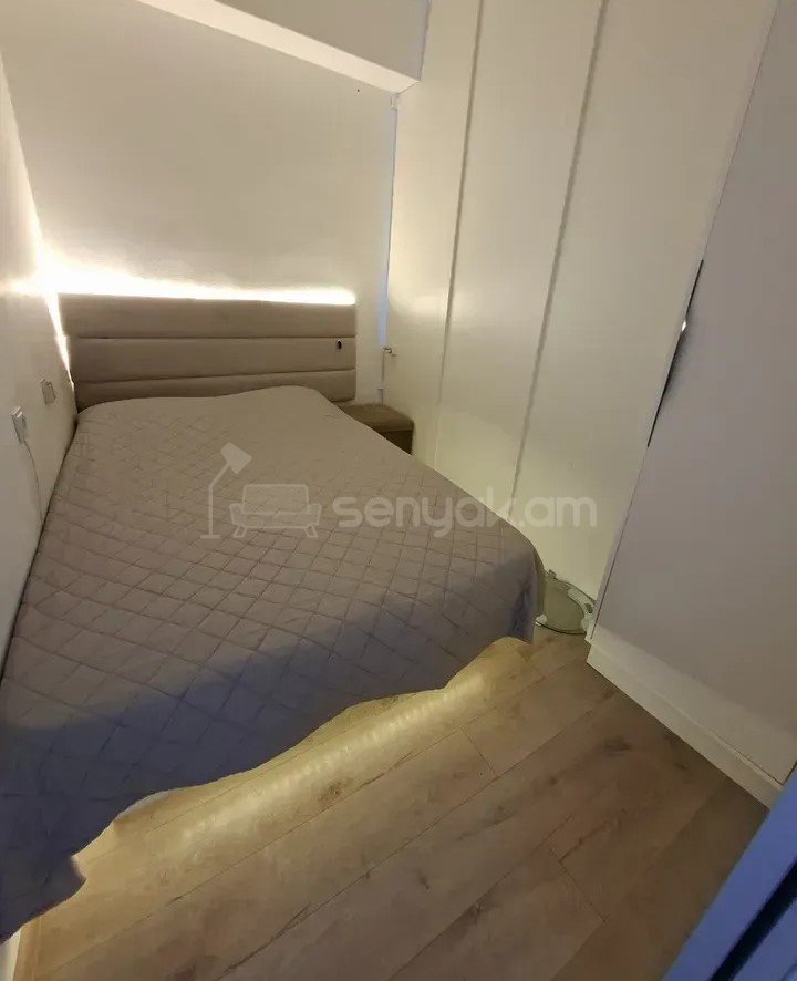 3 Սենյականոց Բնակարան, 43քմ, 10/10 հարկ, Կապիտալ Վերանորոգված
