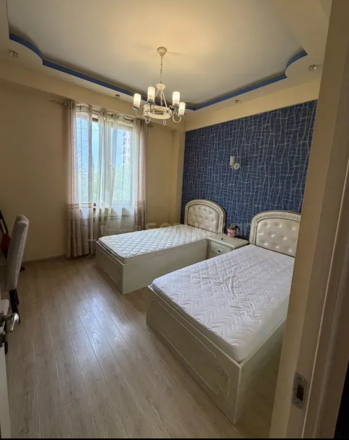 3 Սենյականոց Բնակարան Նորակառույց Քարե Շենքում, 81քմ, 3/5 հարկ, Դիզայներական Վերանորոգված