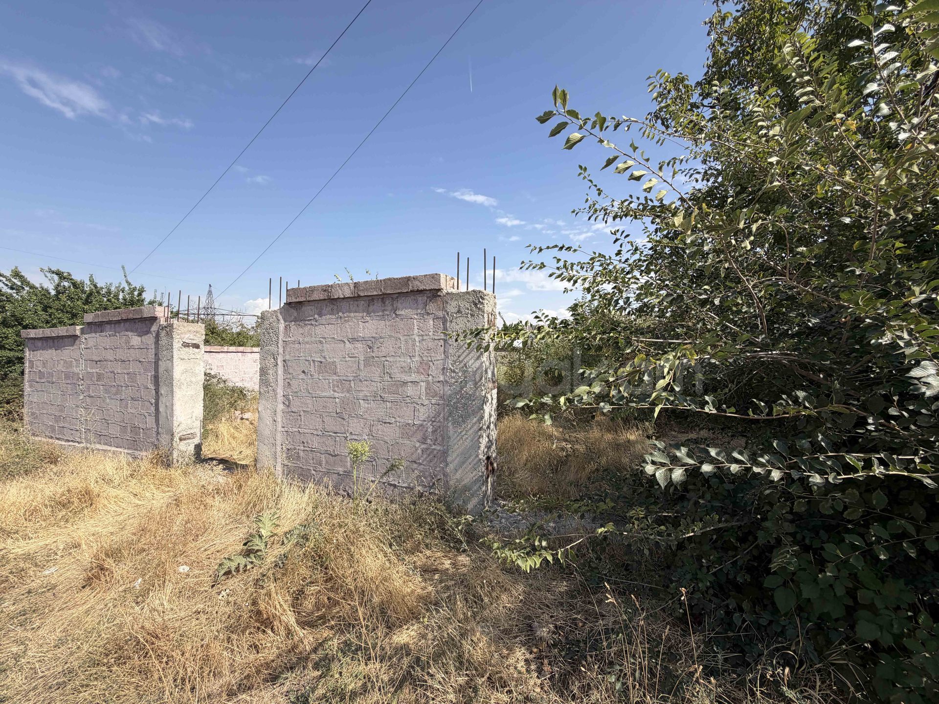 Բնակելի Նշանակության Հողատարածք, 558քմ, Խմելու Ջրով, Էլեկտրականությամբ, Պարսպապատ