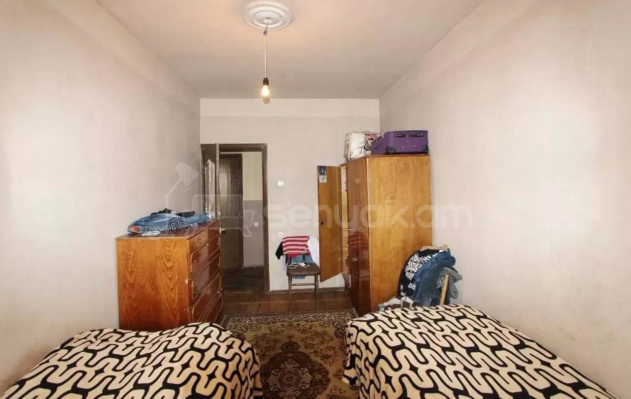 3 Սենյականոց Բնակարան, 74քմ, 9/9 հարկ, Նորմալ Վիճակում
