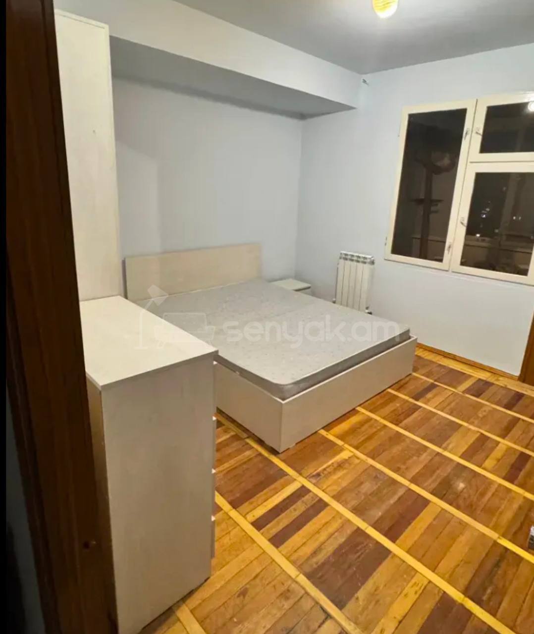 3 Սենյականոց Բնակարան, 96քմ, 8/9 հարկ, Կապիտալ Վերանորոգված, Կահավորված, Արևկող