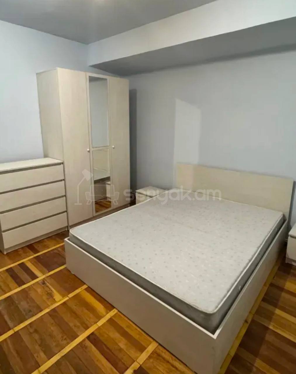3 Սենյականոց Բնակարան, 96քմ, 8/9 հարկ, Կապիտալ Վերանորոգված, Կահավորված, Արևկող