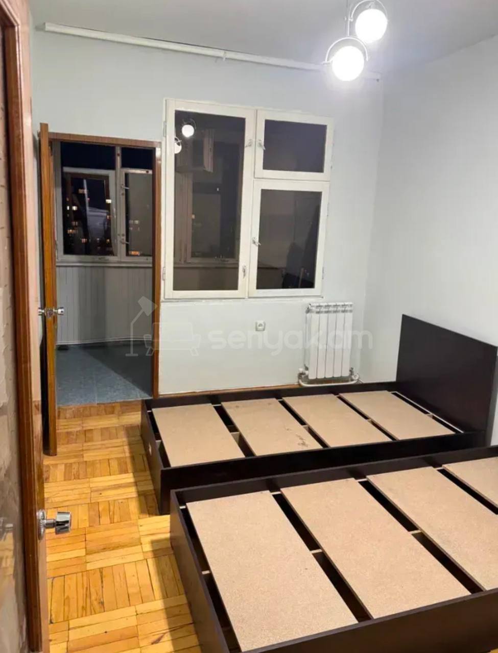 3 Սենյականոց Բնակարան, 96քմ, 8/9 հարկ, Կապիտալ Վերանորոգված, Կահավորված, Արևկող