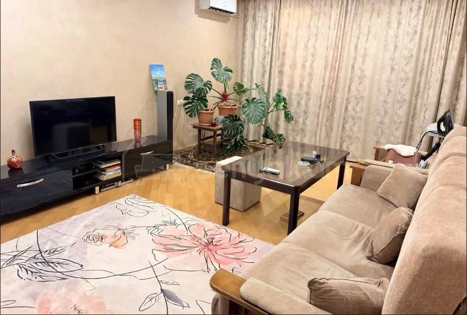 1 Սենյականոց Բնակարան Քարե Շենքում, 49քմ, 1/5 հարկ, Կապիտալ Վերանորոգված