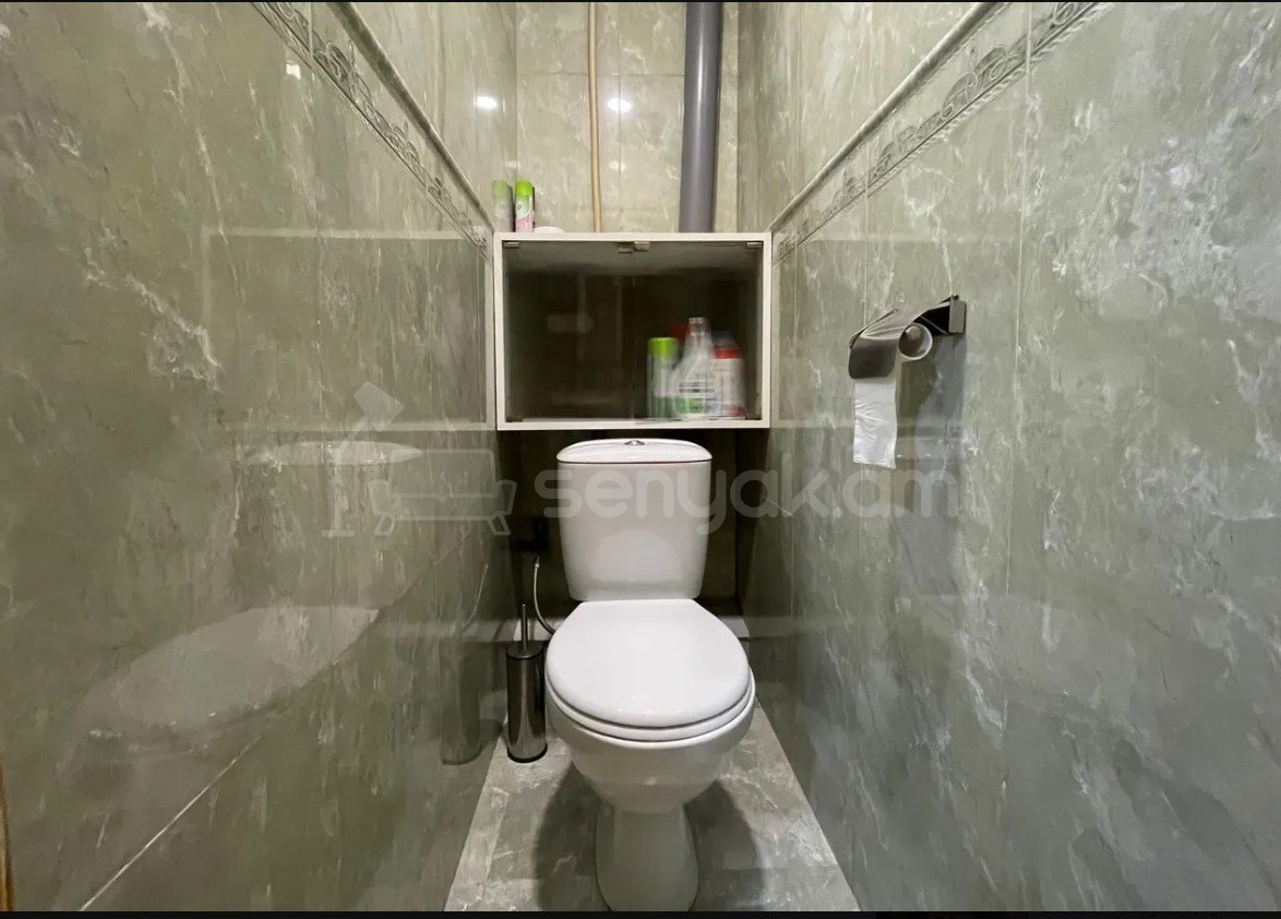 3 Սենյականոց Բնակարան Քարե Շենքում, 70քմ, 2/5 հարկ, Կապիտալ Վերանորոգված, Կահավորված
