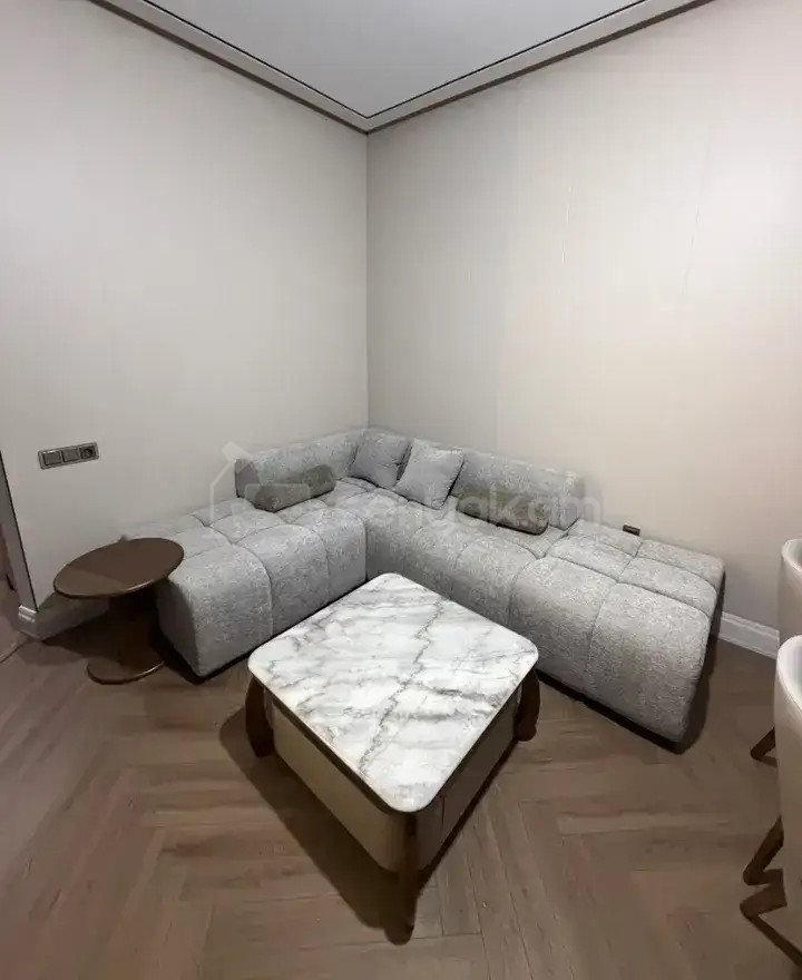 3 Սենյականոց Բնակարան Նորակառույցում, 60քմ, 3/12 հարկ, Դիզայներական Վերանորոգված, Կահավորված