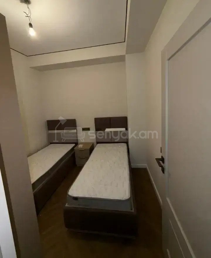 3 Սենյականոց Բնակարան Նորակառույցում, 60քմ, 3/12 հարկ, Դիզայներական Վերանորոգված, Կահավորված